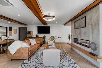 Social lounge